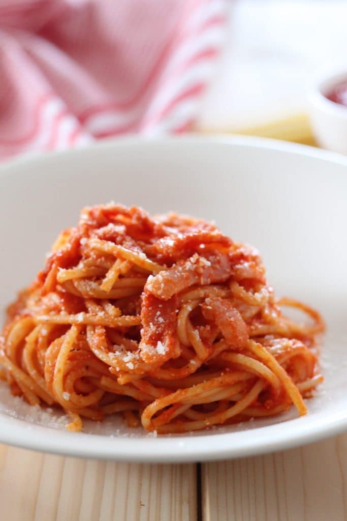 espaguetis a la amatriciana