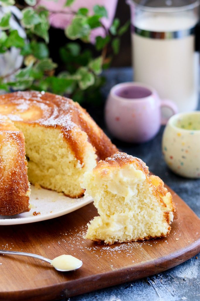 TARTA NUA CON CREMA PASTELERA SUAVE Y HÚMEDA
