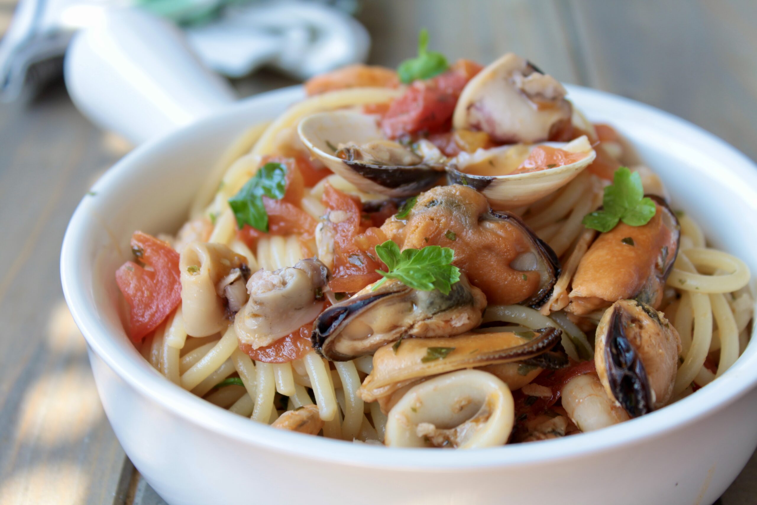 Espaguetis con pescado congelado: receta fácil y sabrosa