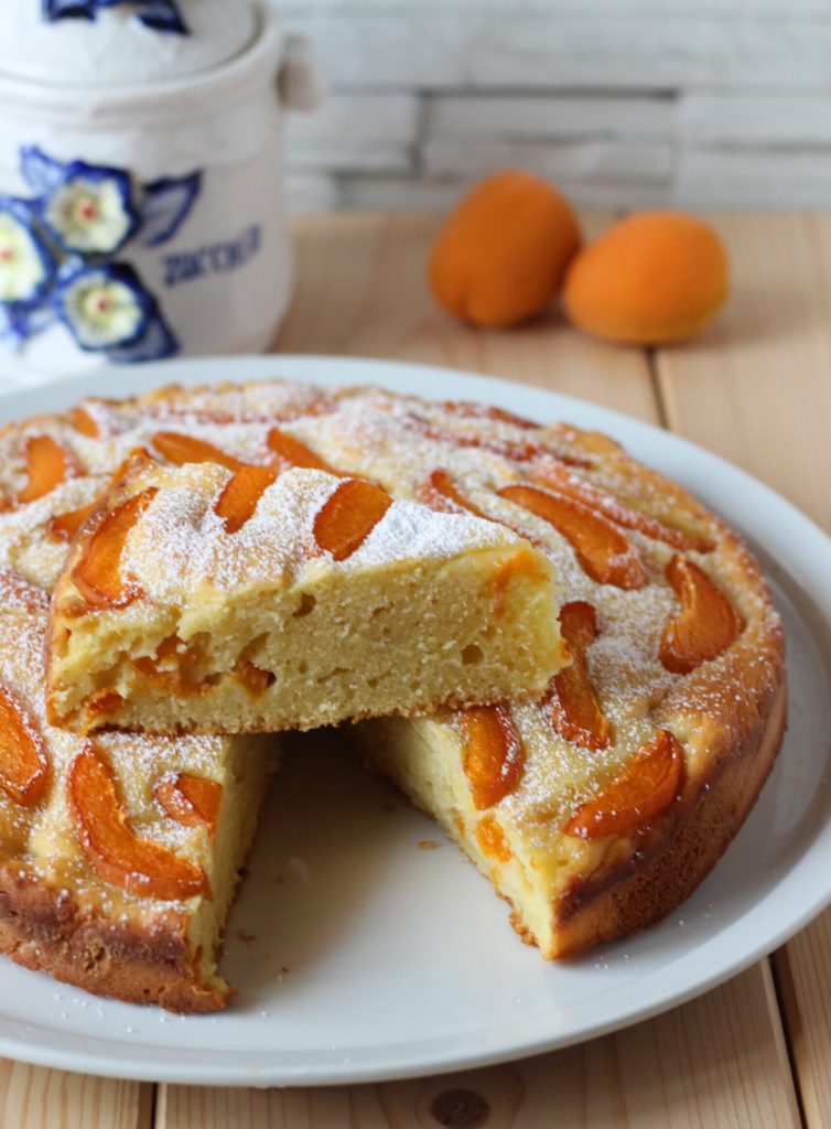 tarta con requesón y albaricoques