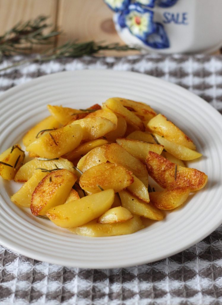 patatas crujientes en sartén