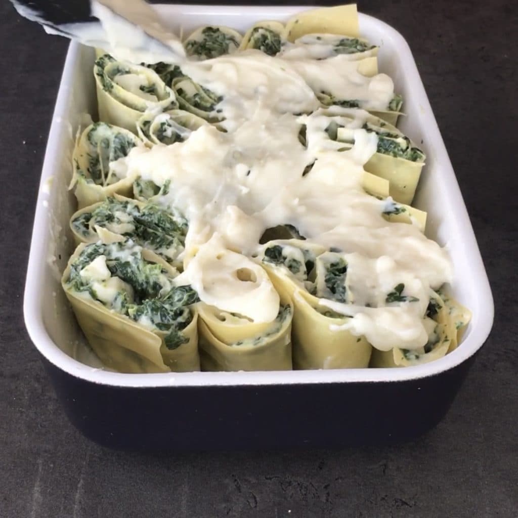 Lasaña enrollada espinacas y ricotta