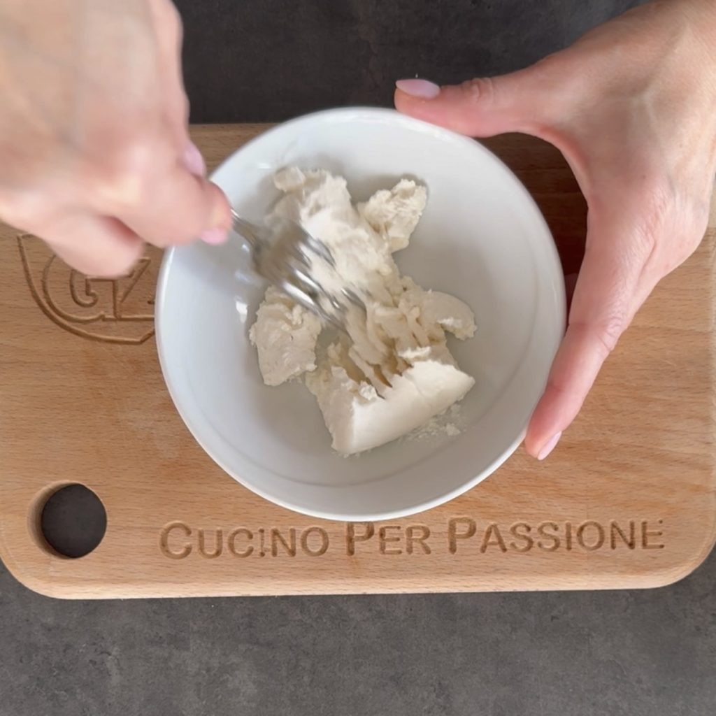 Limones rellenos de atún