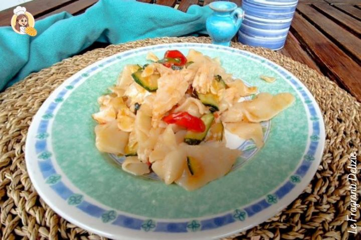 Maltagliati con doradas y calabacines
