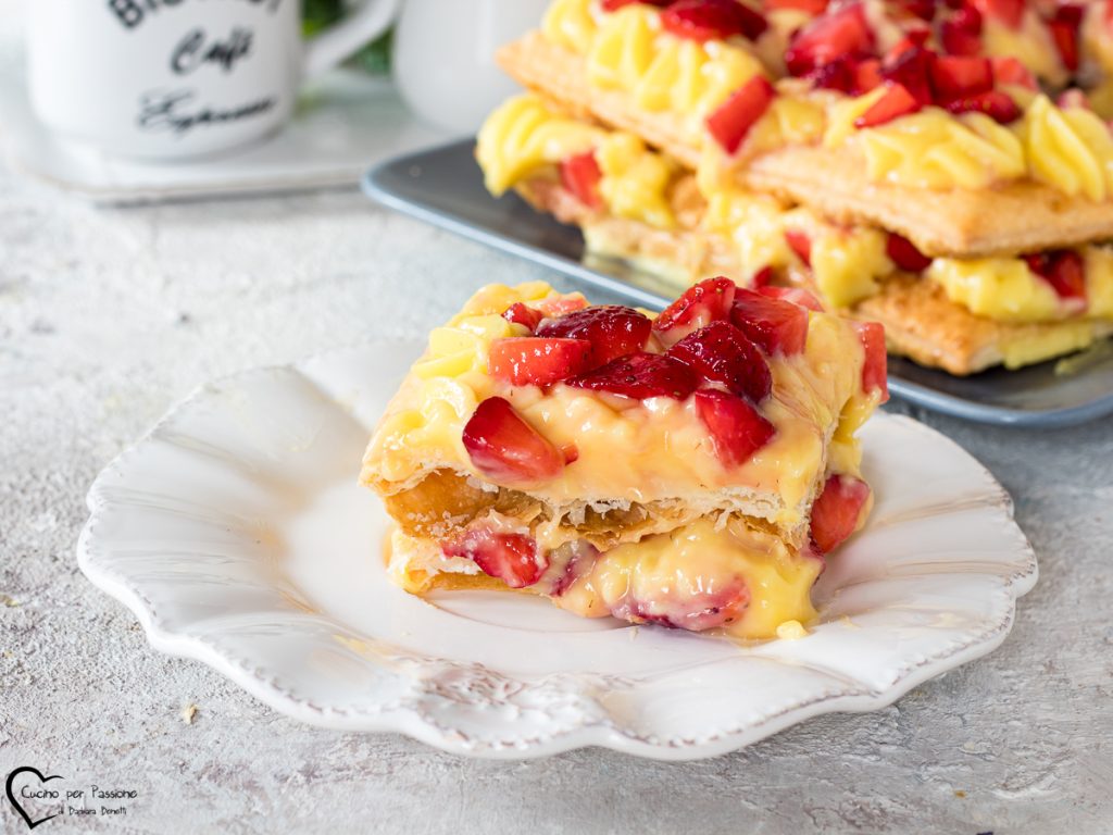 Milhojas de fresas vegano