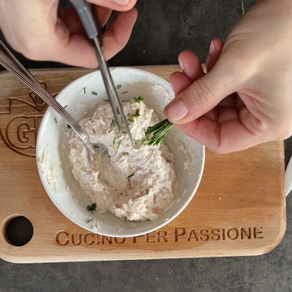 Omelette de calabacines rellena con atún