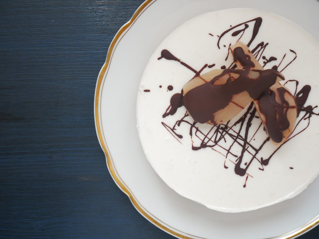 Cheesecake de amaretti y peras