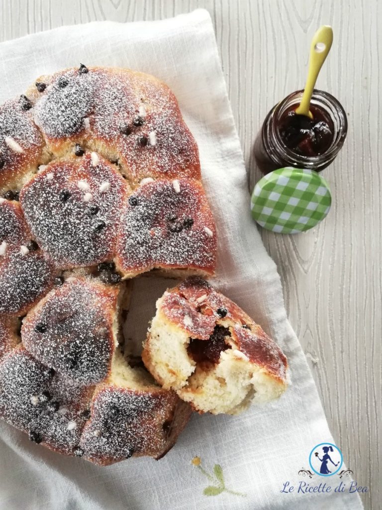 pan brioche con mermelada