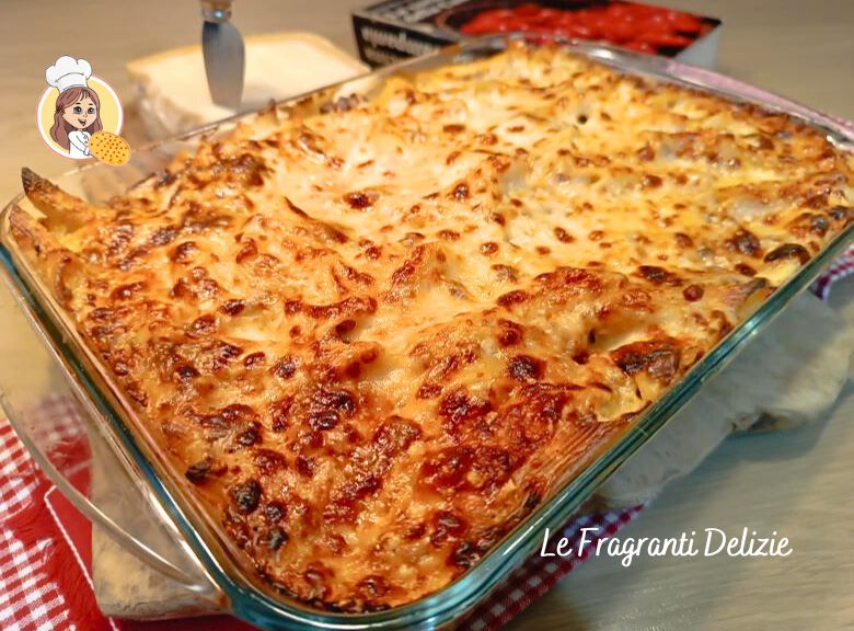 Pasta al horno en blanco con setas porcini