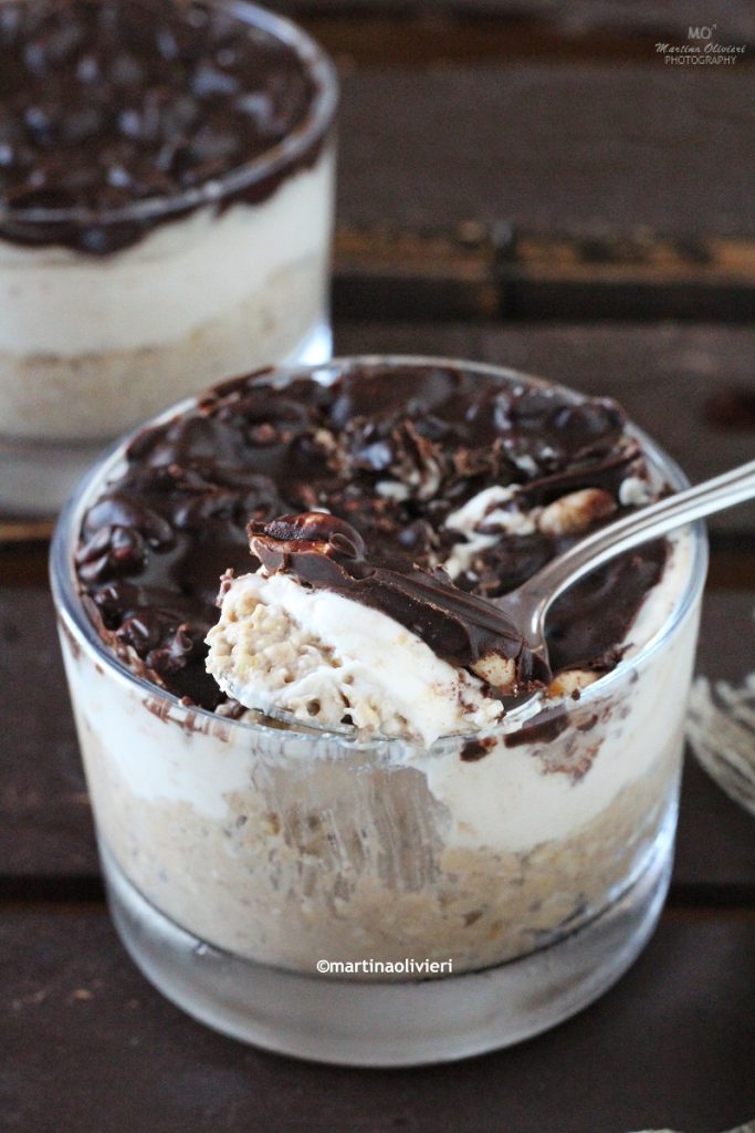 Porridge overnight de chocolate y mantequilla de cacahuete