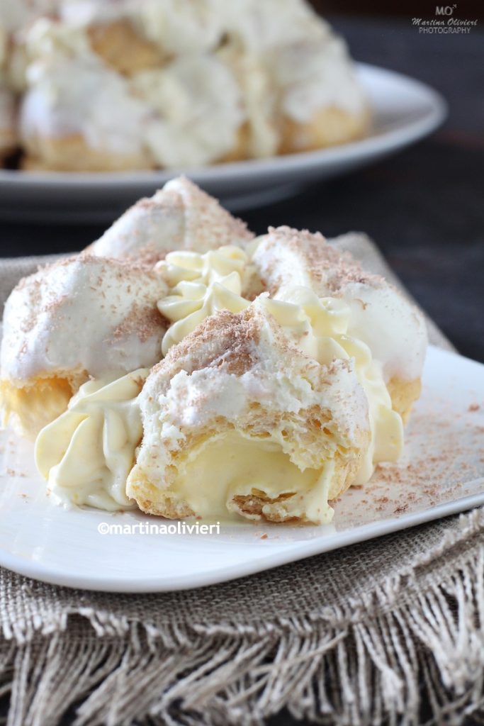 Profiteroles con chocolate blanco