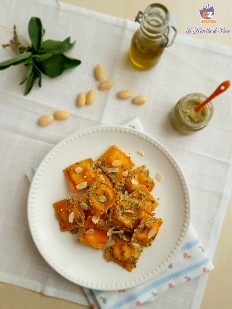 raviolis de tomate con pesto