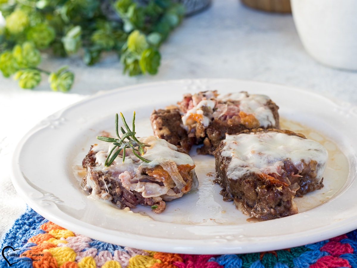 ROLLITOS DE CARNE PICADA rellenados