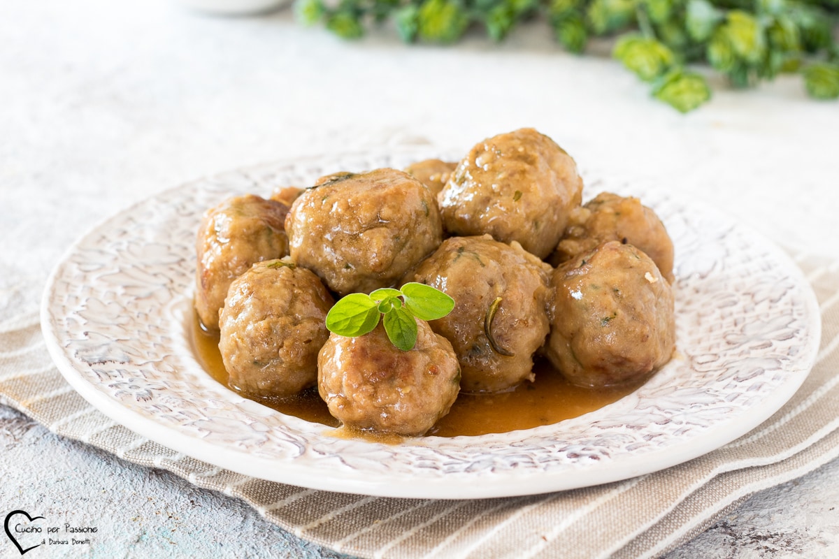 ALBÓNDIGAS A LA CERVEZA