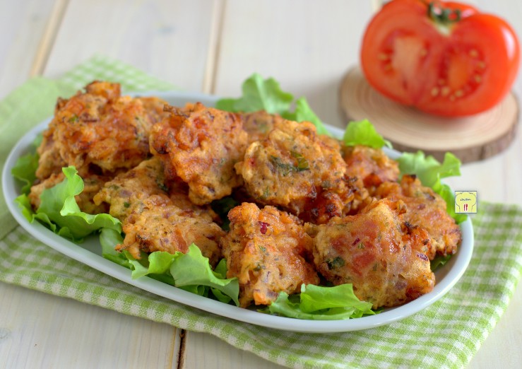 Buñuelos de tomate a la griega