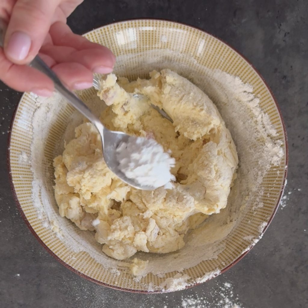 buñuelos con ricotta salados