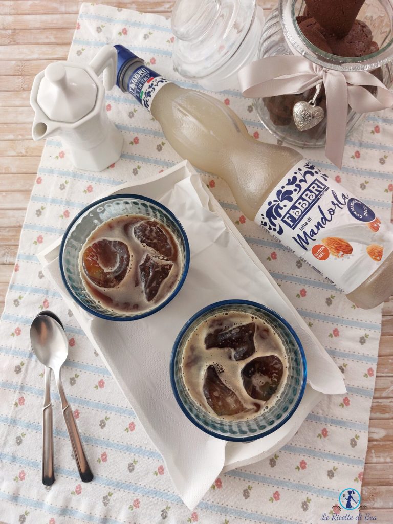 bebida de café fría