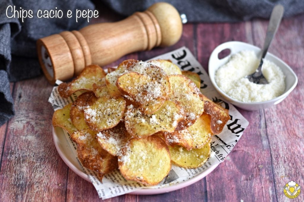 chips cacio e pepe receta original romana patatas fritas a lámina crujientes con pecorino y pimienta el chicco di mais