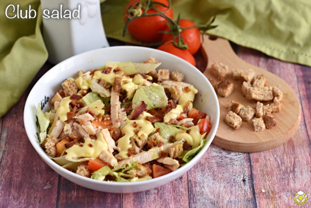 club salad con pollo receta americana ensalada famosa americana con pechuga de pollo a la parrilla il chicco di mais