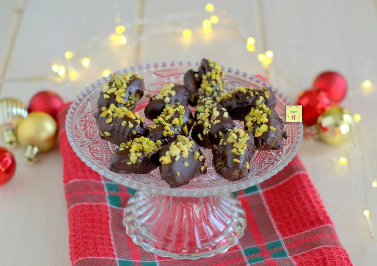 Dátiles con pistacho y chocolate