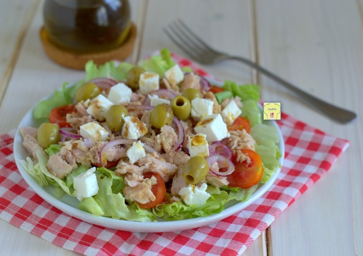 Ensalada de atún y feta
