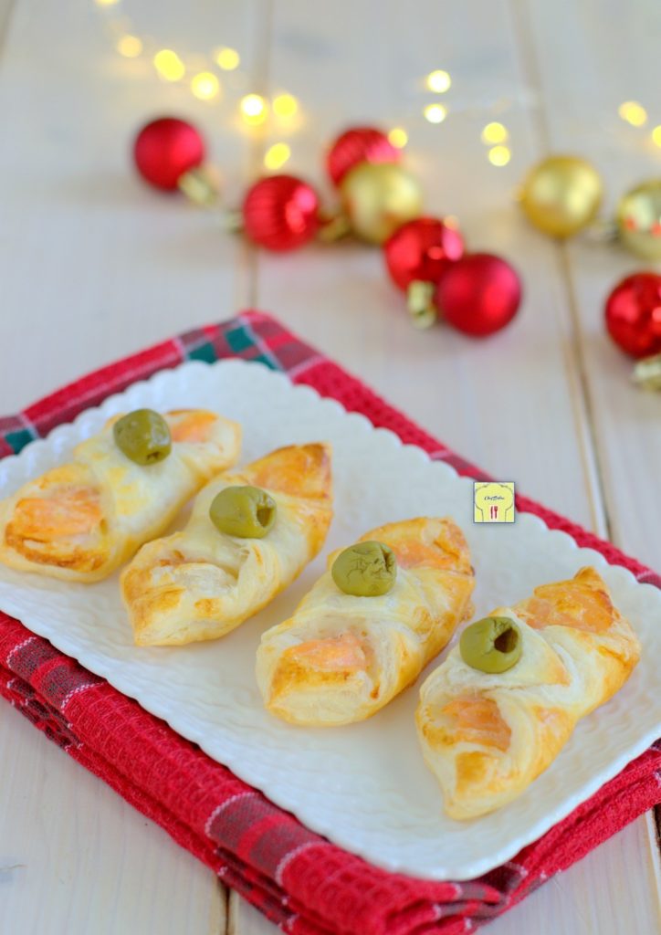 lacitos de hojaldre con salmón gp