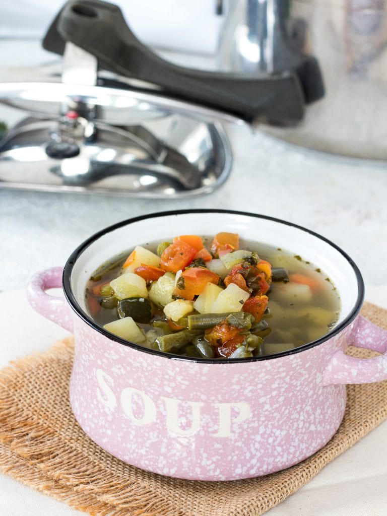 minestrone en olla a presión