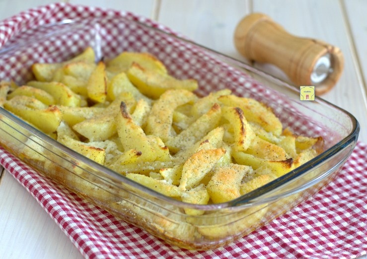 Patatas cacio e pepe