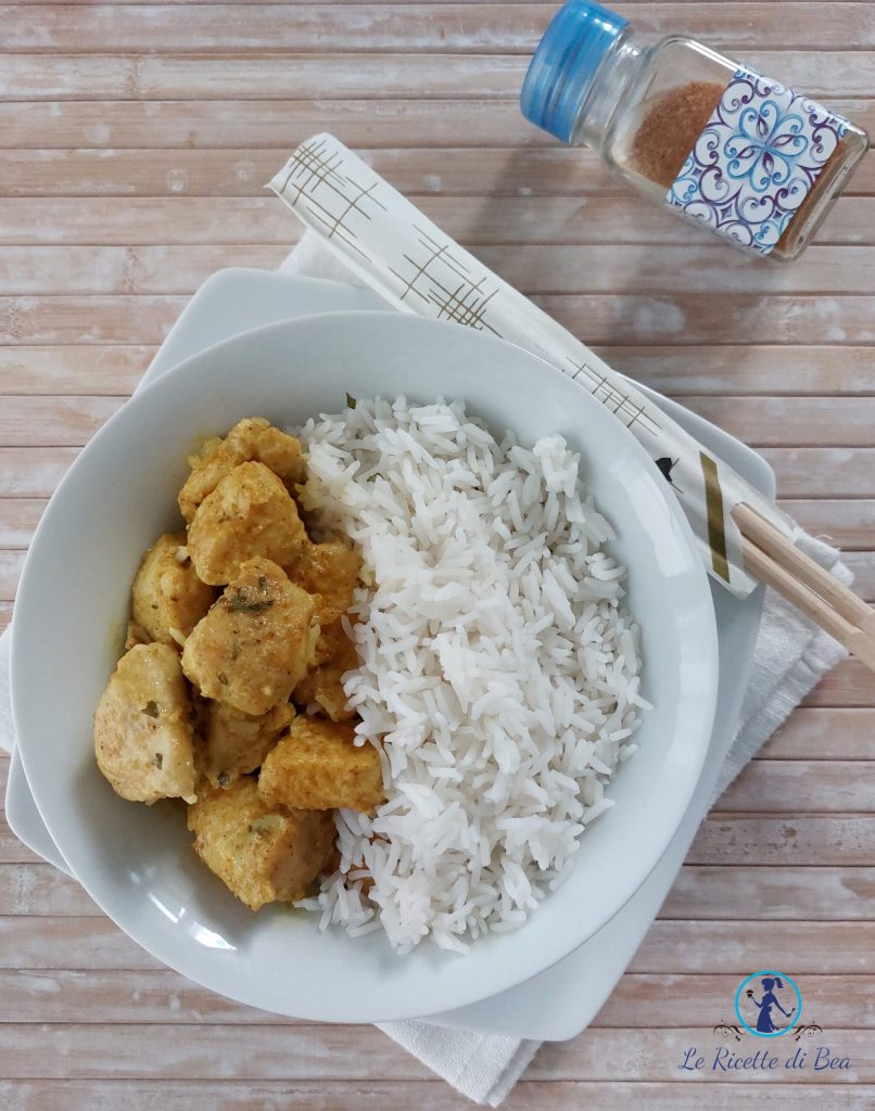 pollo al curry con nata