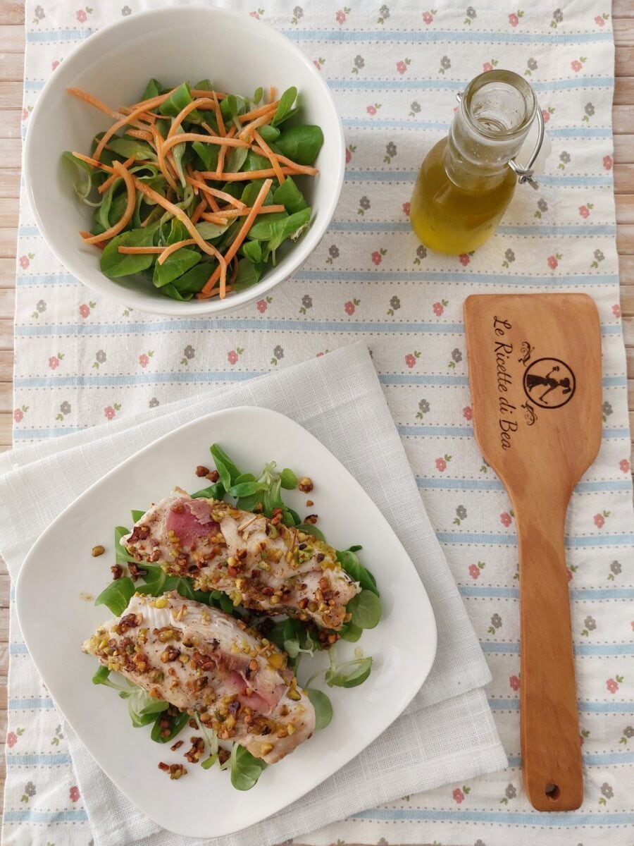 Rollitos de pechuga de pollo y pistacho