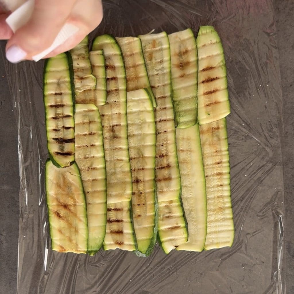 rollos de calabacín a la parrilla fríos