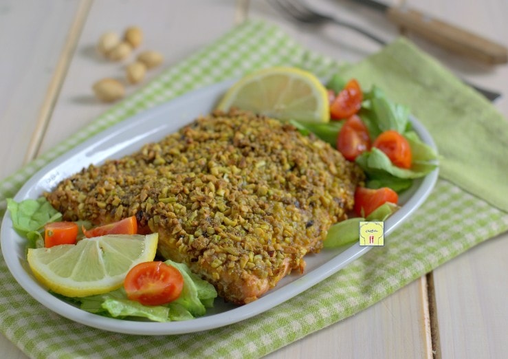 Salmón en costra de pistachos