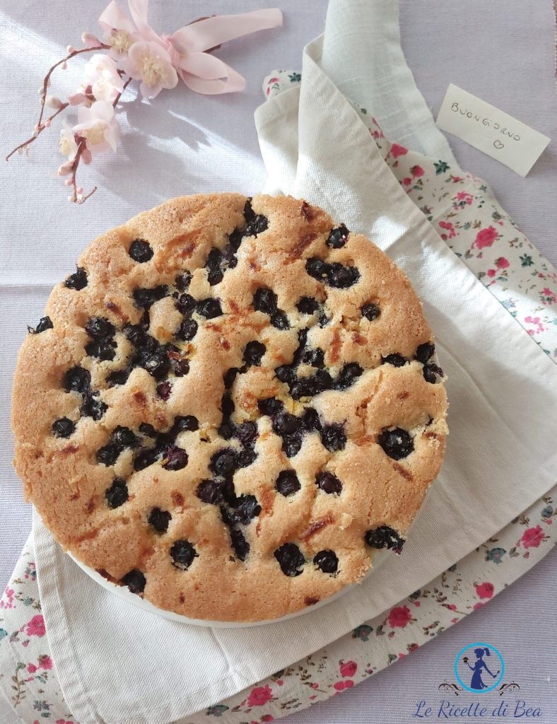 tarta con arándanos