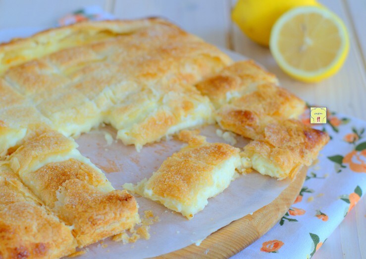 Tarta de queso de hojaldre al limón