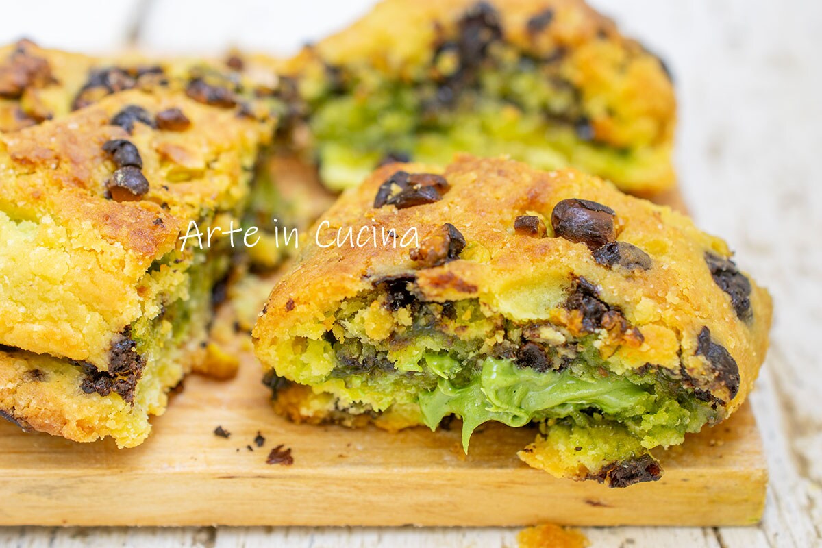 TARTA ENROLLADA DE PISTACHO