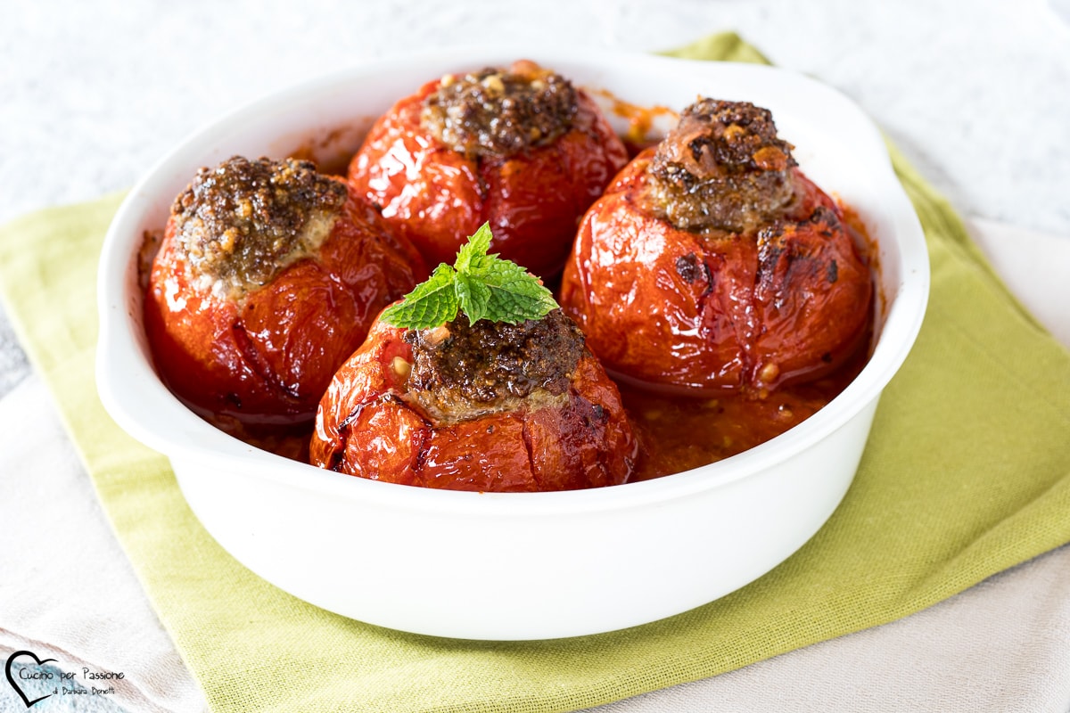 TOMATES RELLENOS DE CARNE AL HORNO