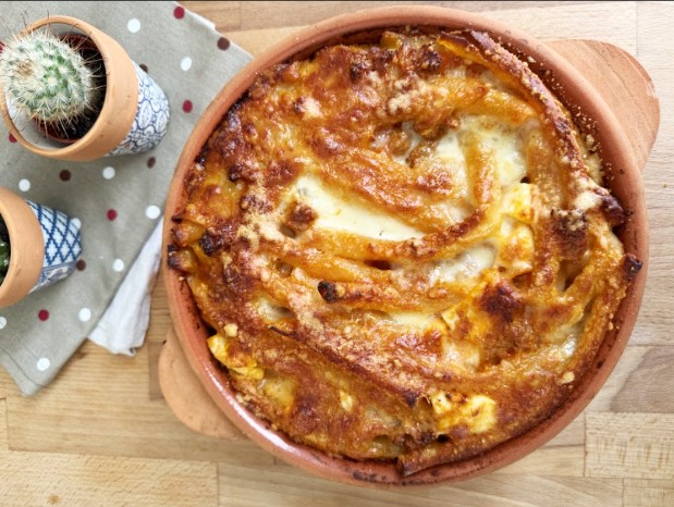 ziti al horno con salchicha huevos y queso