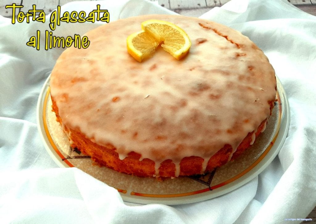 Tarta glaseada de limón