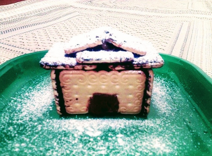CASITA DE NAVIDAD CON GALLETAS