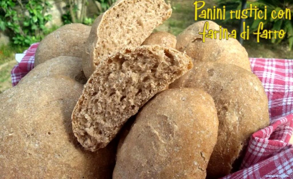 Panecillos rústicos con harina de espelta