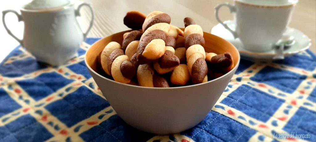 Galletas secas bicolor