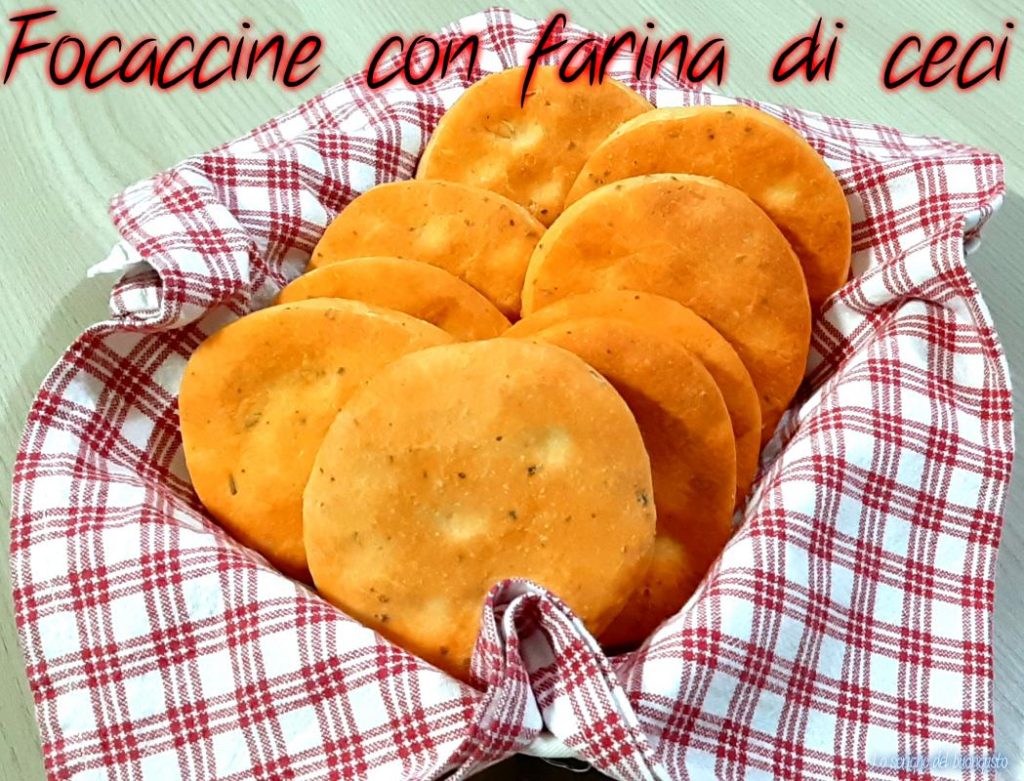 Panecillos con harina de garbanzo