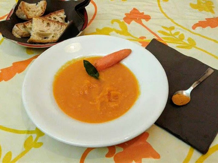 Crema de zanahorias y cúrcuma