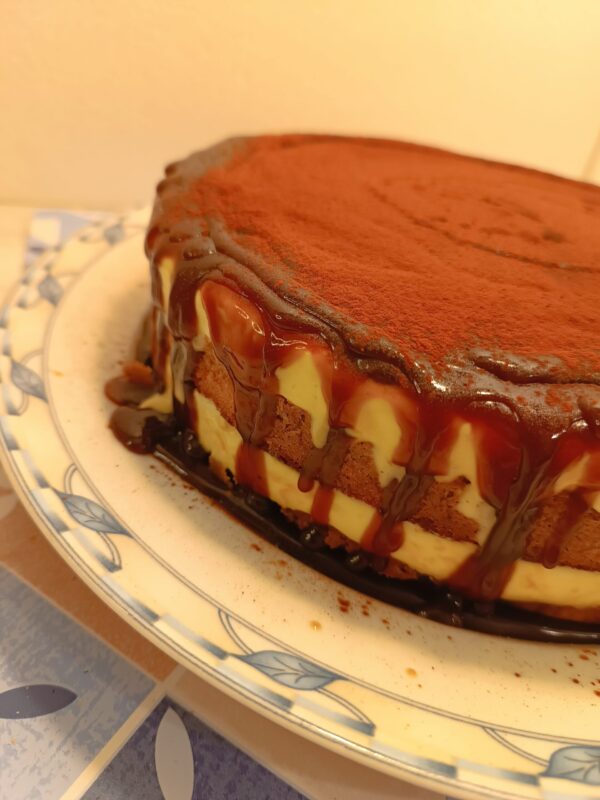 Tarta tiramisú con gelée de café