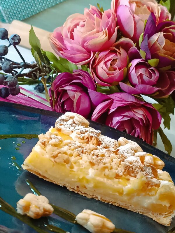 Tarta de hojaldre con almendra