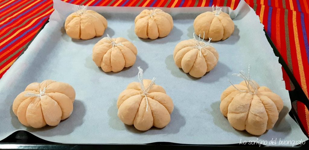 Panecillos de leche y calabaza