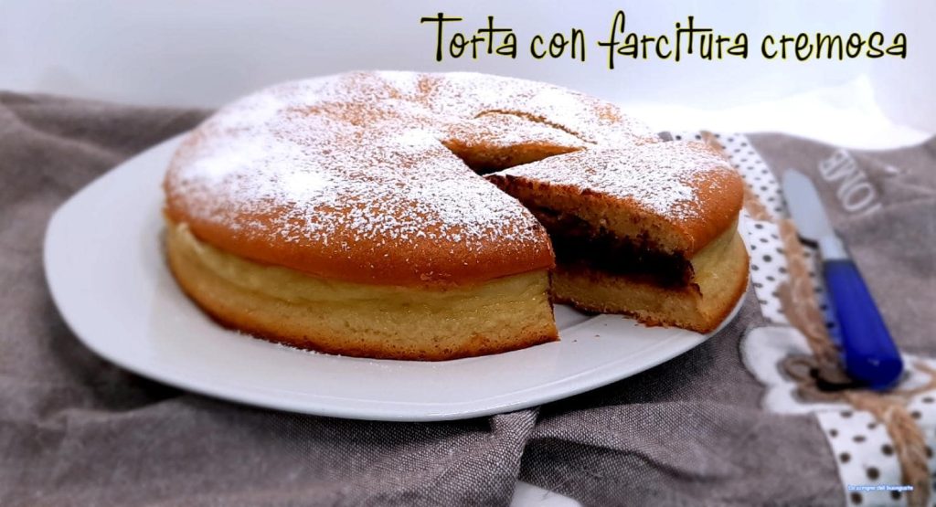 Tarta con relleno cremoso