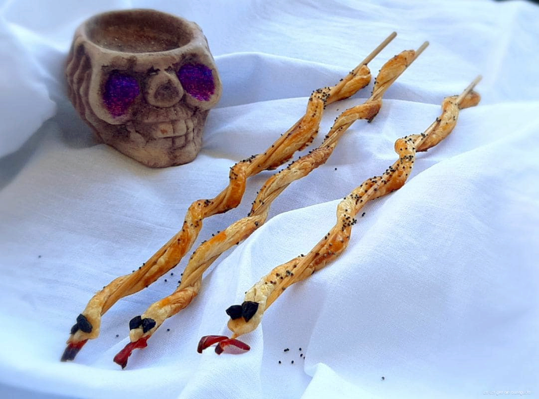 Serpientes saladas de Halloween