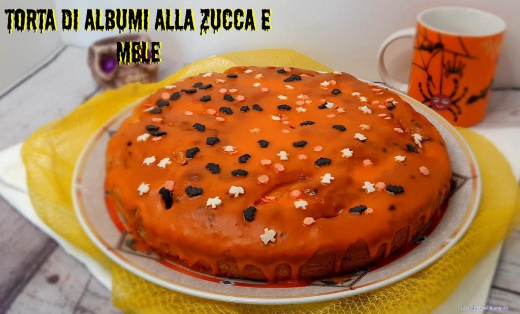 Tarta de claras con calabaza y manzanas