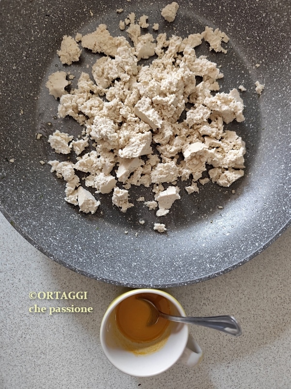 preparar el condimento para tofu